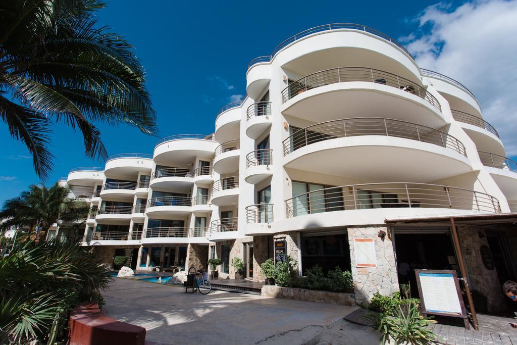 Апартаменты Ocean Front Corto Maltes 104 In Downtown Плая-дель-Кармен Экстерьер фото